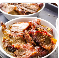 Marmitex Pequena Com Churrasco
